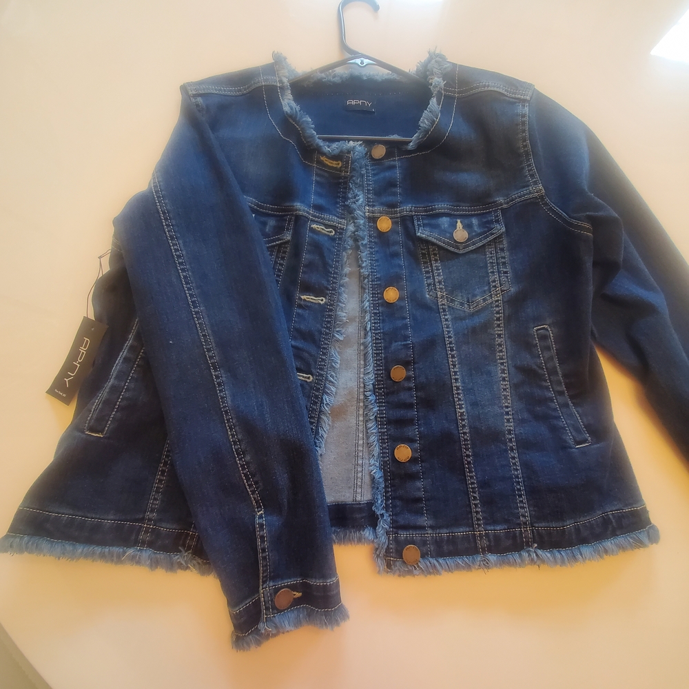 NWT APNY Collarless Jean Jacket With Frayed Detail